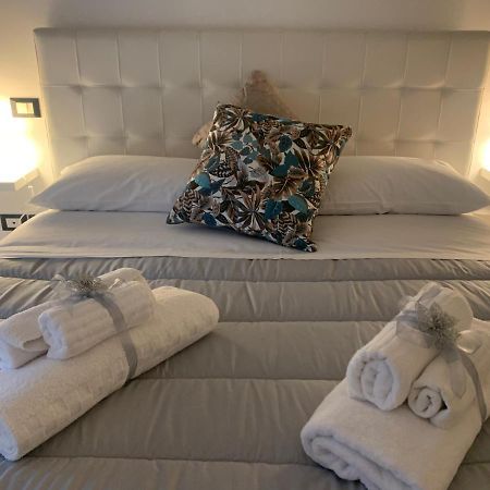 Bolo Guesthouse โบโลญญา ภายนอก รูปภาพ