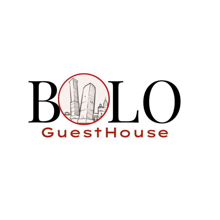 Bolo Guesthouse โบโลญญา ภายนอก รูปภาพ