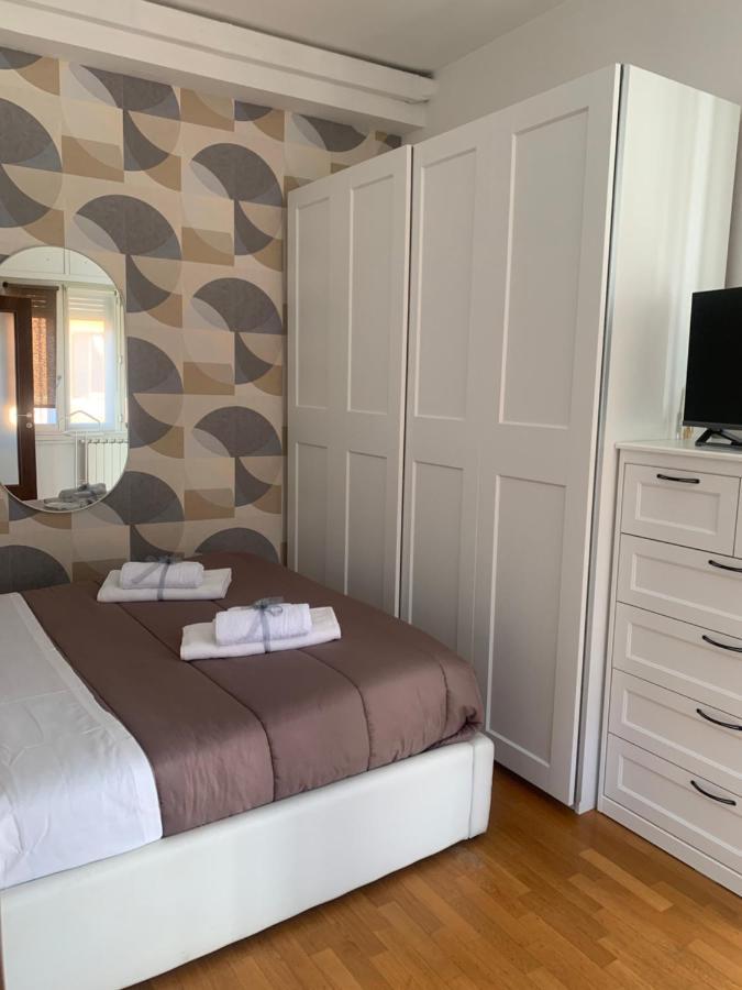 Bolo Guesthouse โบโลญญา ภายนอก รูปภาพ