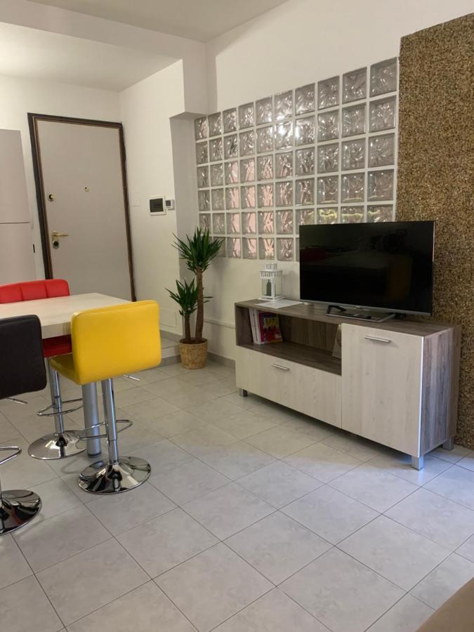 Bolo Guesthouse โบโลญญา ภายนอก รูปภาพ